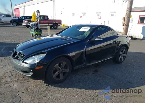 2006 Mercedes-Benz Slk 280 z USA, uszkodzony, nr VIN WDBWK54F66F114895